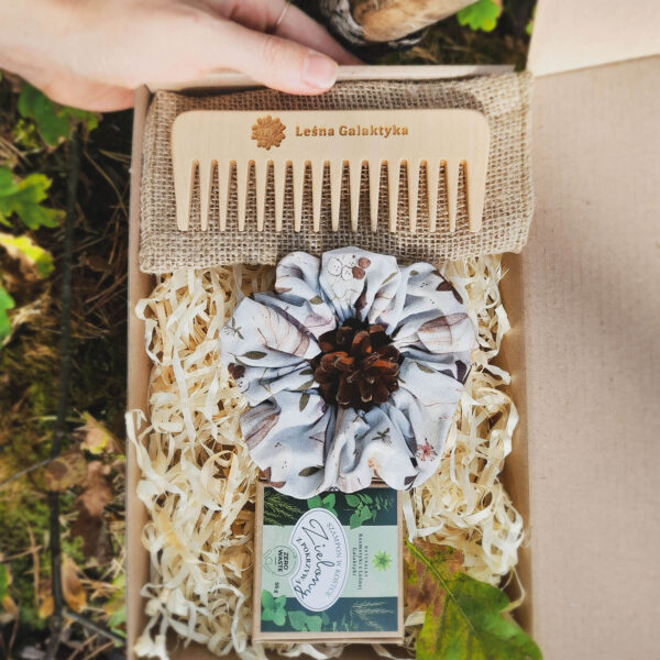 Naturalne produkty do włosów spakowane prezentowo